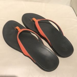 OLUKAI SLIPPERS